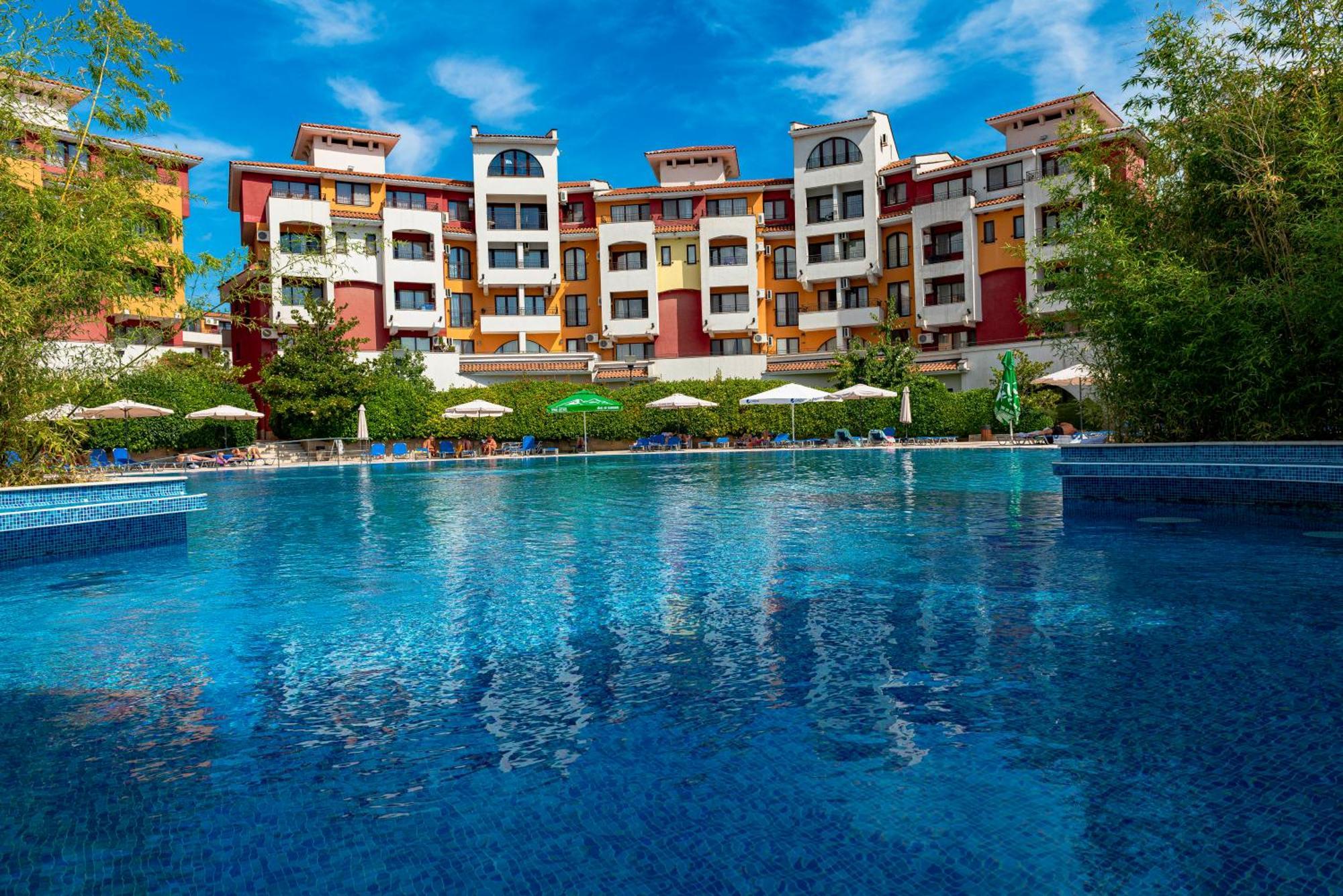 Menada Apartments In Marina Cape Aheloy Ngoại thất bức ảnh